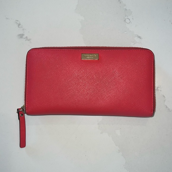 Kate Spade Wallet - Picture 2 of 6